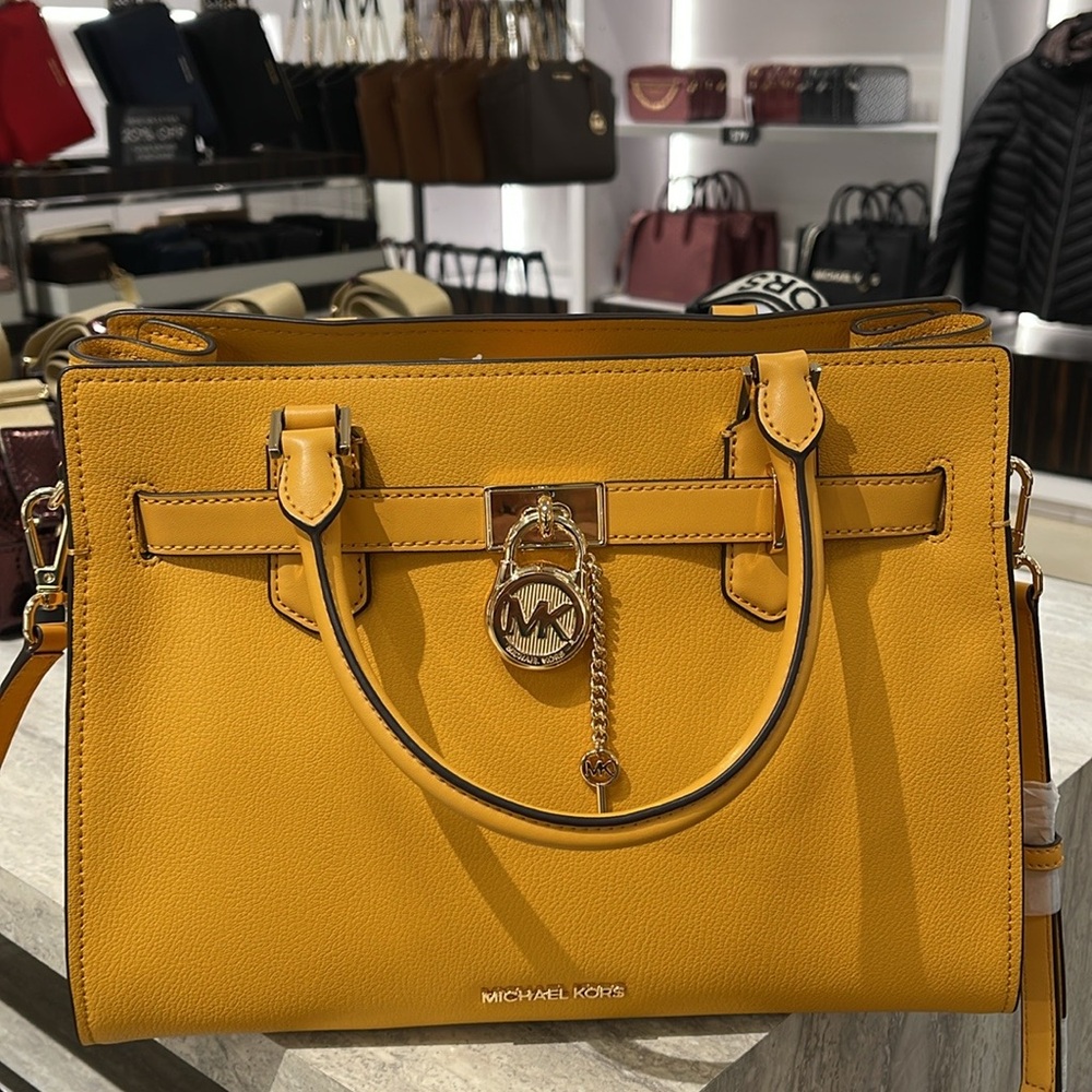 MICHAEL KORS HAMILTON MEDIUM SATCHEL
COLOR: GOLDEN ROD
NWT - Picture 10 of 16